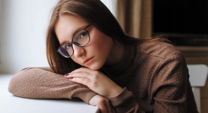 como-usar-maquillaje-con-gafas.-consejos-para-lucir-radiante