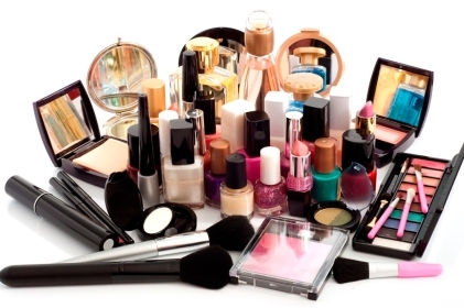 ¿De que están echos los cosméticos?