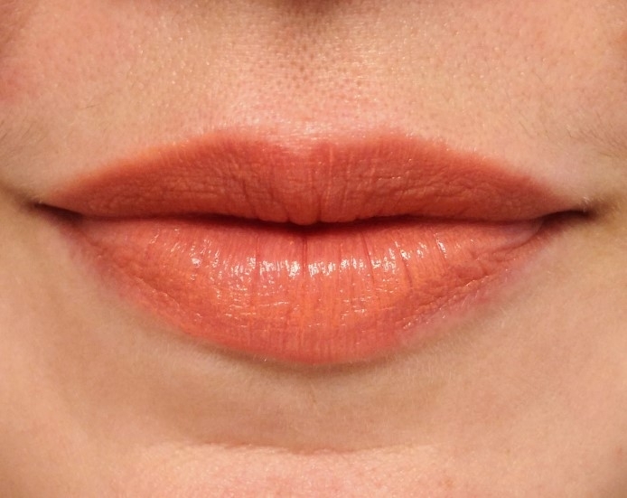 Tipos de labios - labios asimétricos